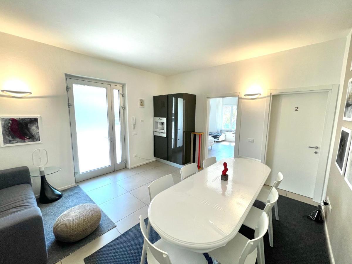 Carly'S Rooms Torbole Sul Garda Exterior photo