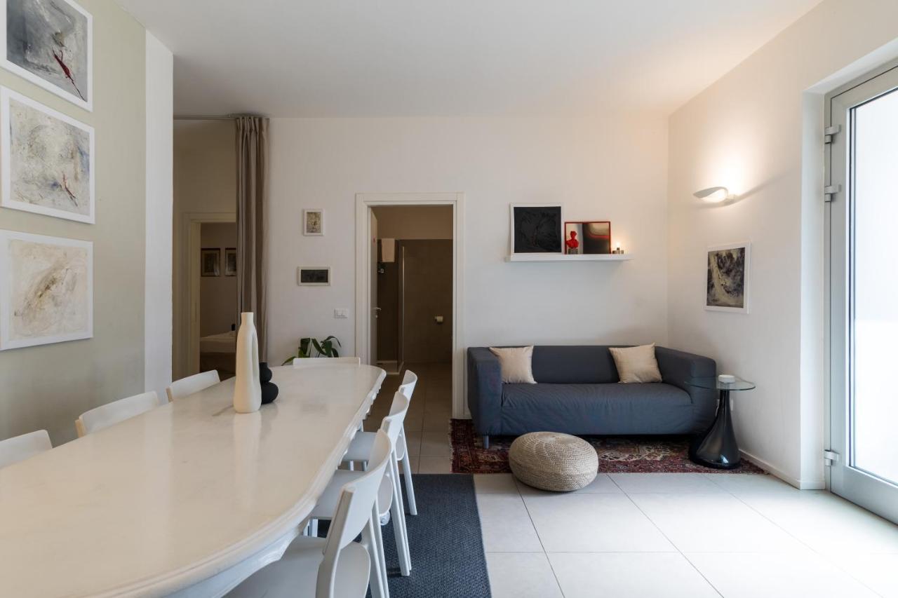 Carly'S Rooms Torbole Sul Garda Exterior photo