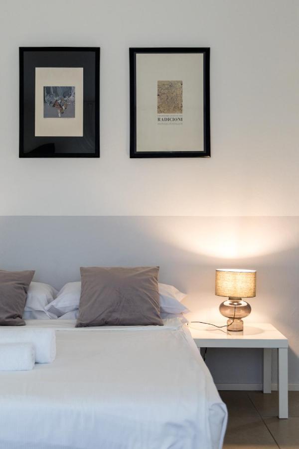 Carly'S Rooms Torbole Sul Garda Exterior photo